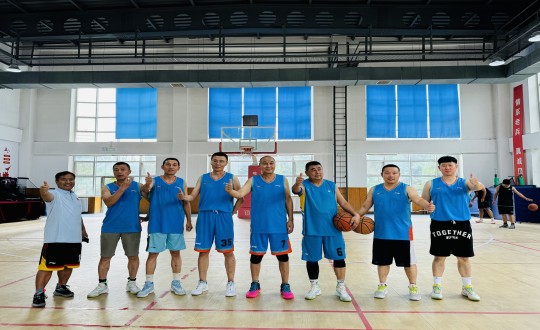 3.304am永利集团官网南山篮球社群受邀加入外部篮球对抗赛_副本.jpg